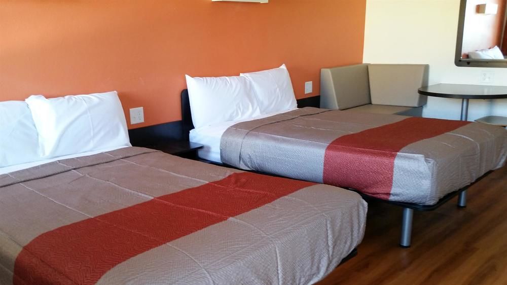 Motel 6-Blue Springs, Mo Dış mekan fotoğraf