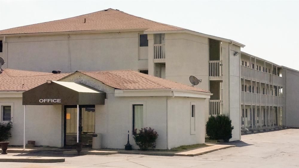 Motel 6-Blue Springs, Mo Dış mekan fotoğraf
