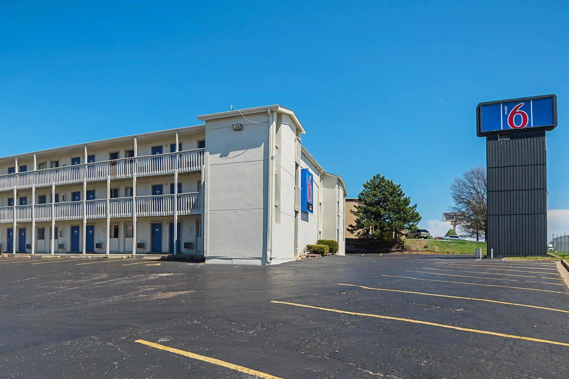 Motel 6-Blue Springs, Mo Dış mekan fotoğraf