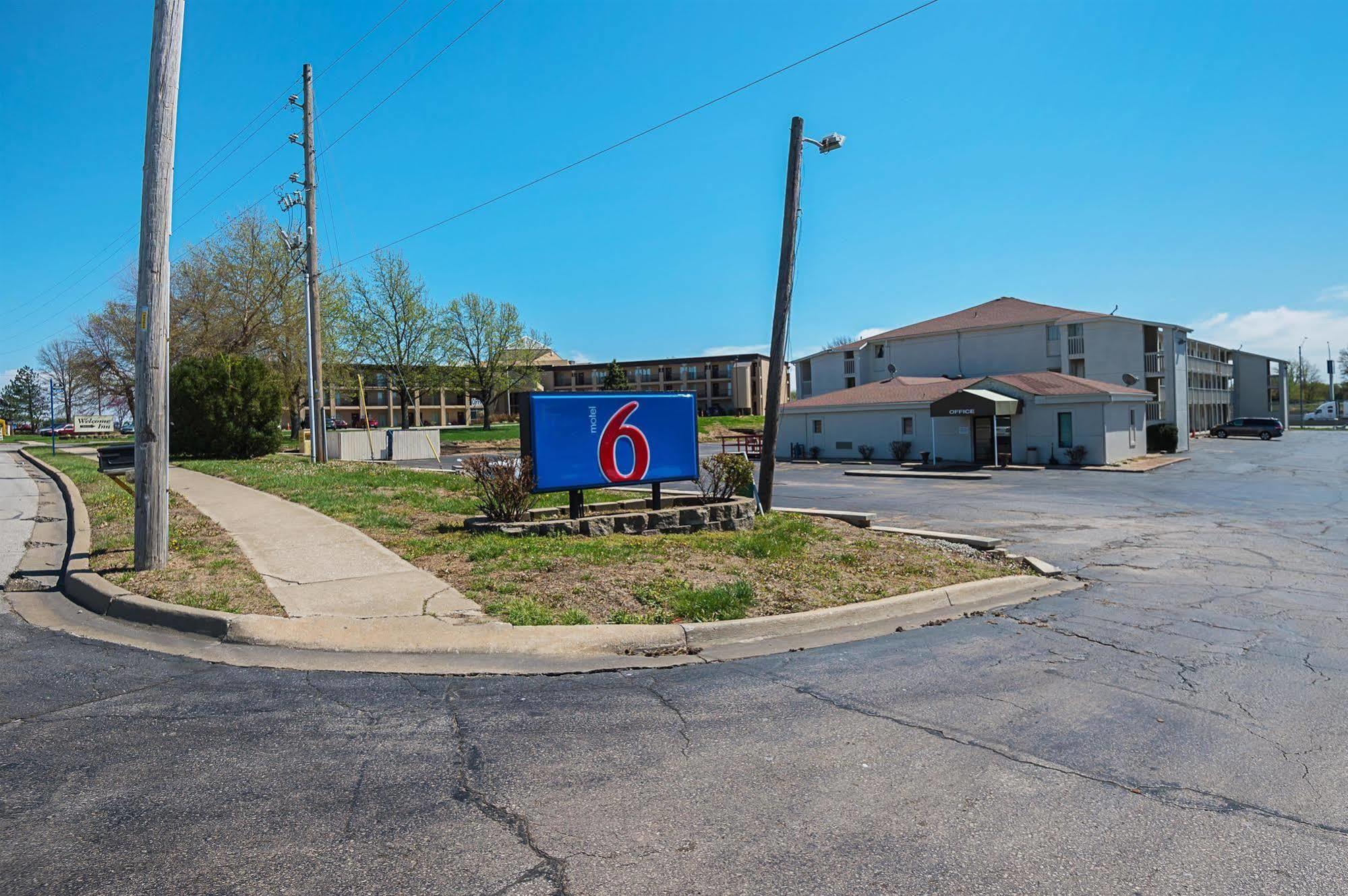 Motel 6-Blue Springs, Mo Dış mekan fotoğraf