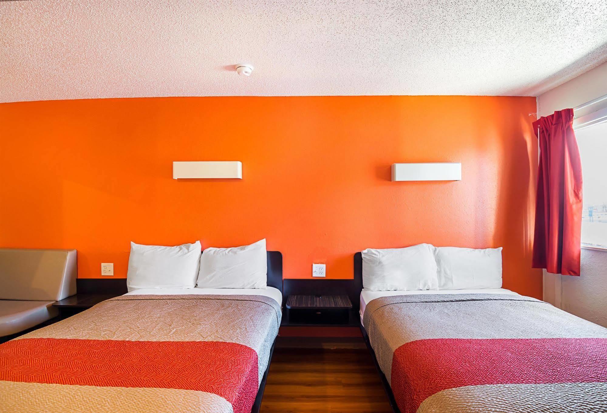Motel 6-Blue Springs, Mo Dış mekan fotoğraf