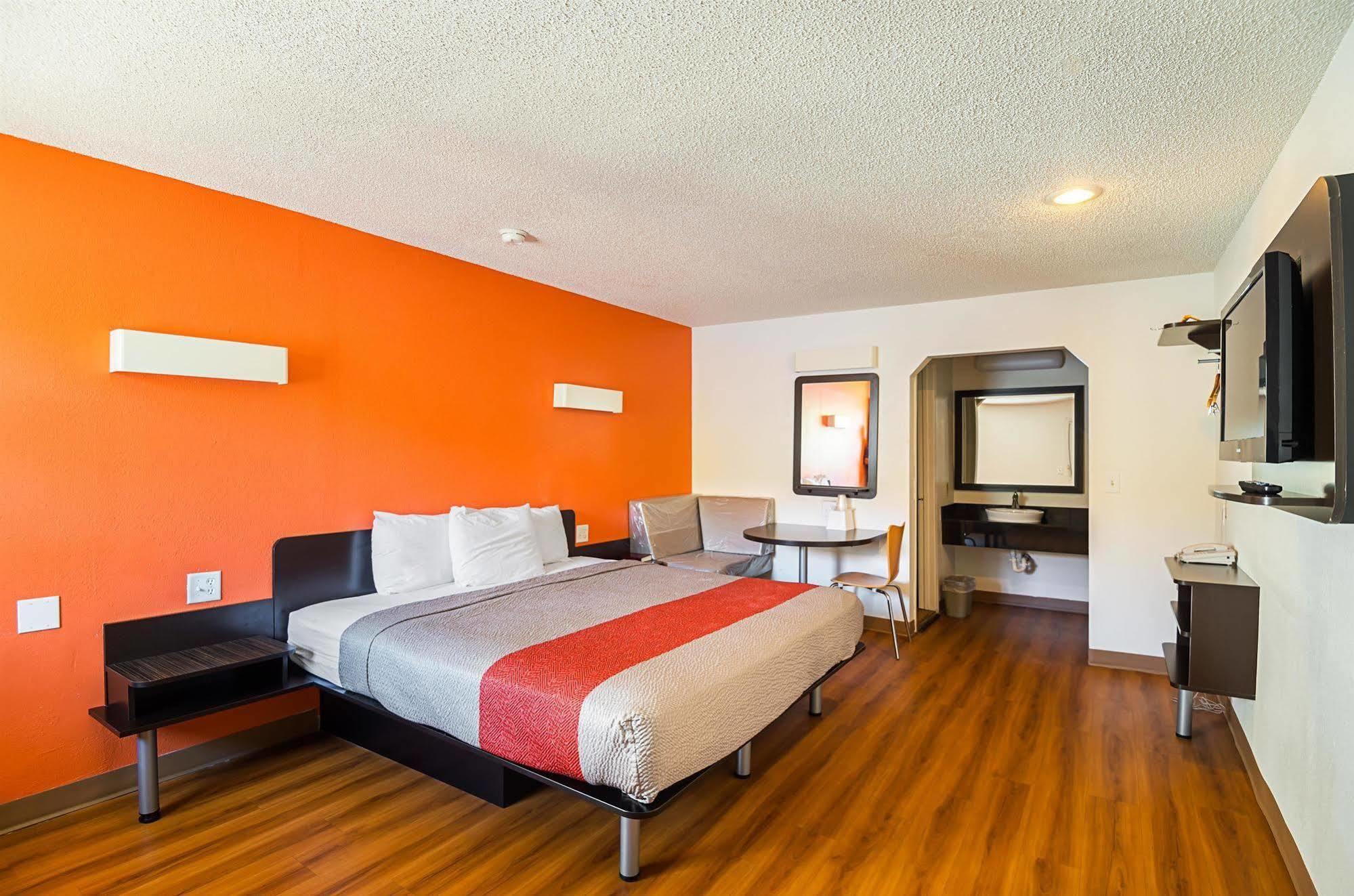 Motel 6-Blue Springs, Mo Dış mekan fotoğraf